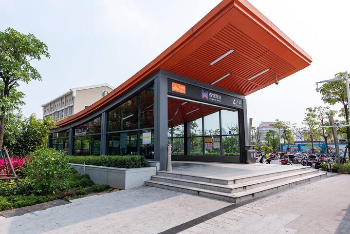 a27厦门集美loft四人游地铁口投影房近马戏城厦门北站进出岛内方便