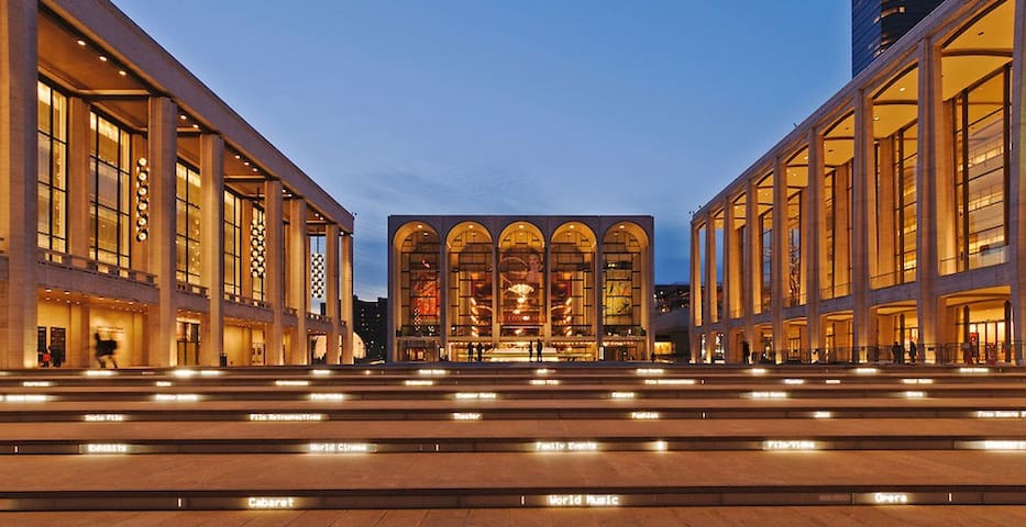 walking distance to lincoln center of the performing arts