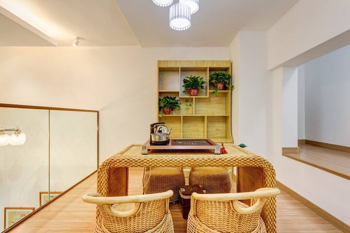 【中原万达】七十三中/loft/镂空玻璃/品茶室/极简格调2居