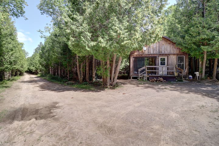 4woods,exdoll private cabin in the woods, close to town cijena:355 po no04e