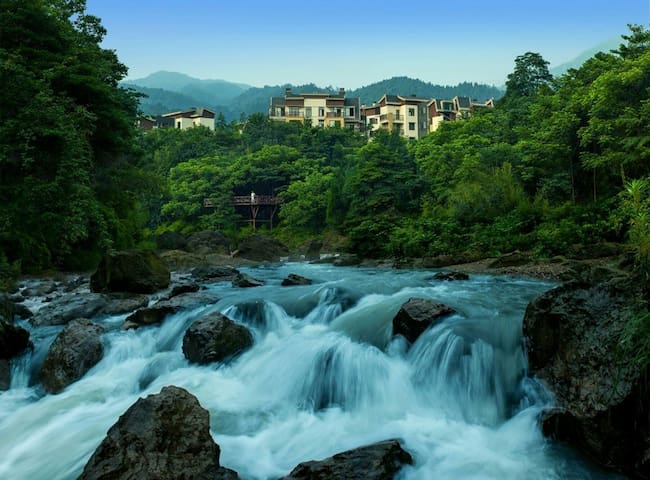 周边(曹溪栈道800米)