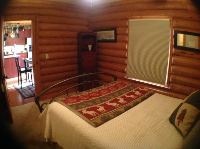 lake tenkiller full log home