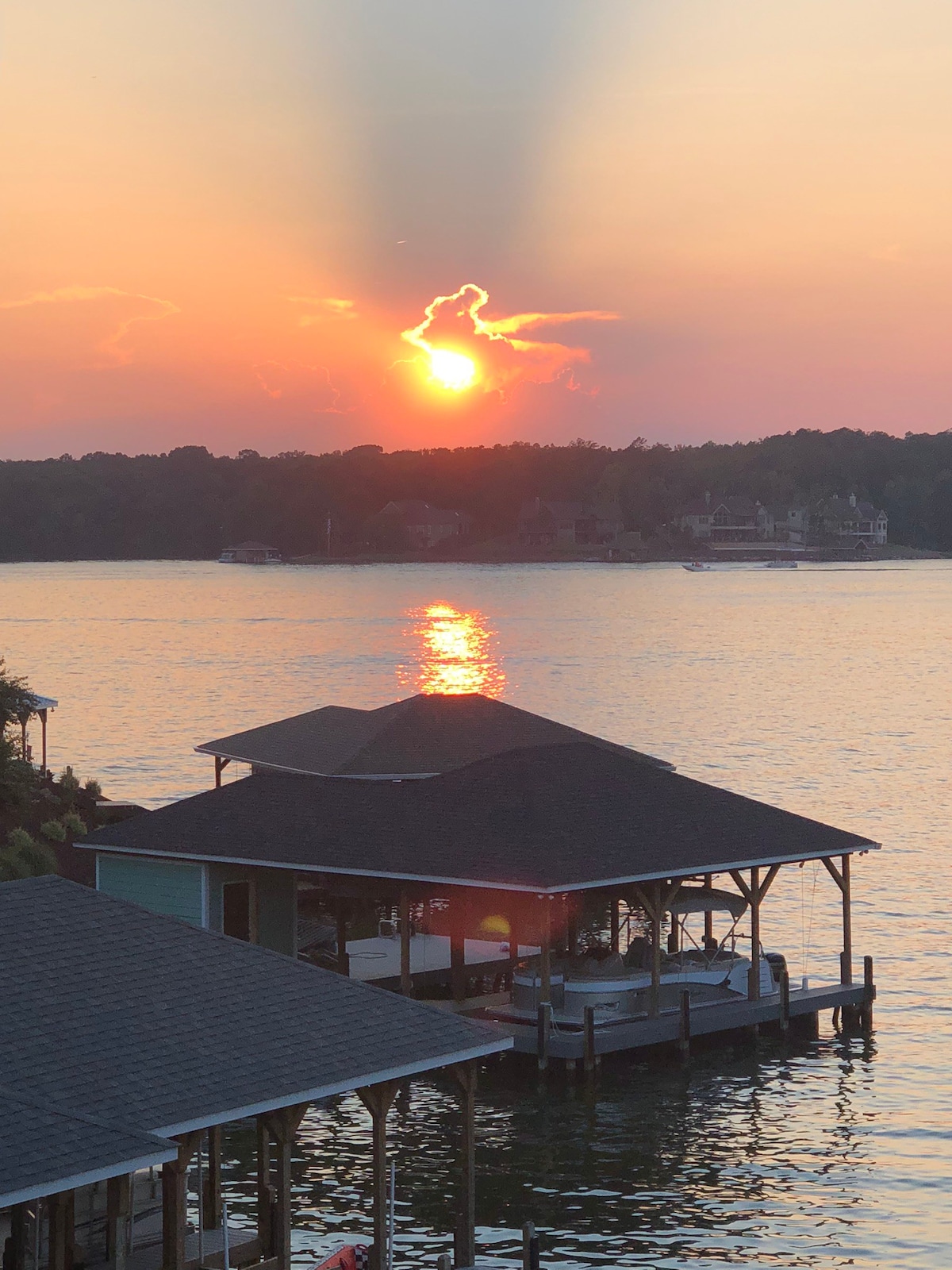 Lake Tillery Sunsets and Retreat