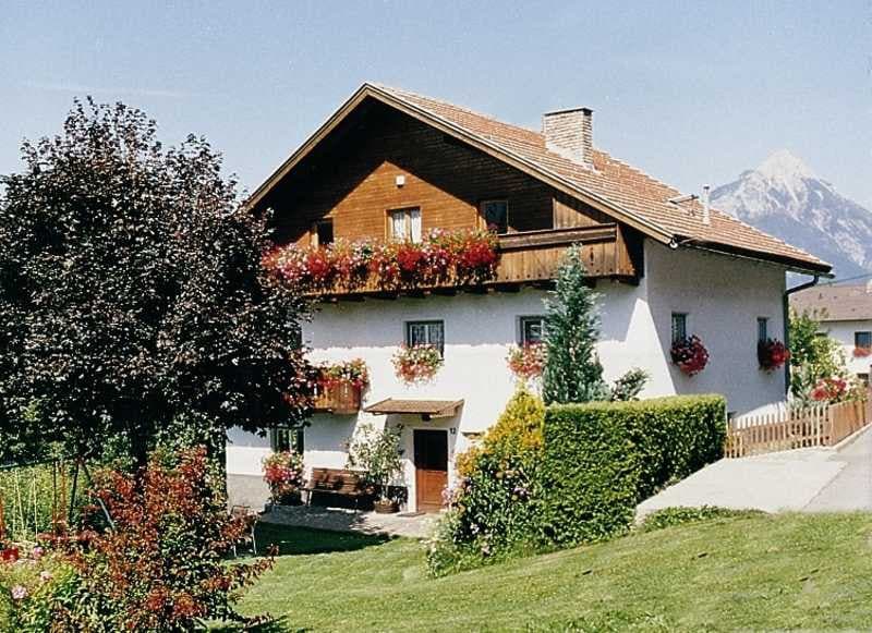 Idyllisches Ferienhaus 1000 m ü.M. mit Bergblick!