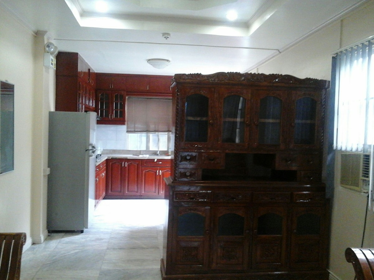 furnished apartment with 2 bedroom