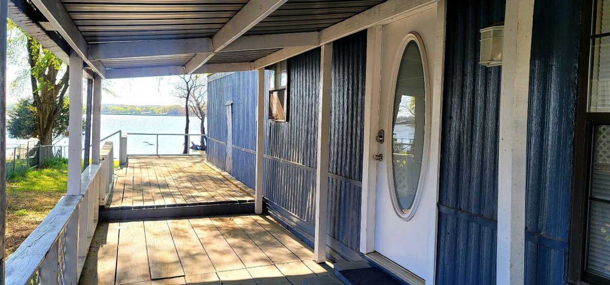 Lake Tawakoni Waterfront Mobile Home