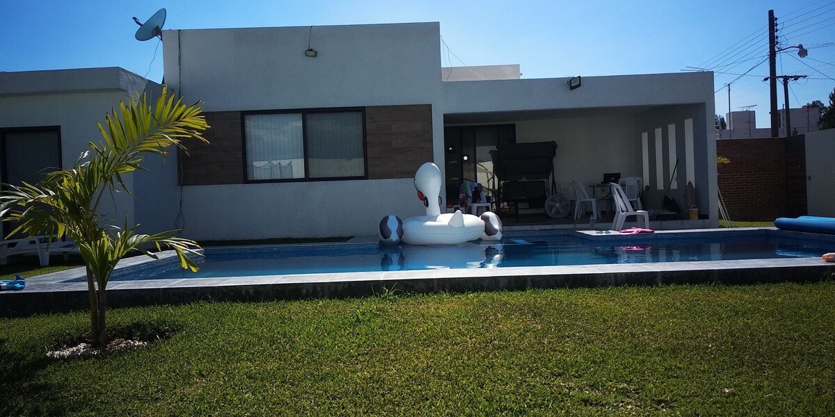 Casa nueva cerca de Cuautla, alberca climatizada