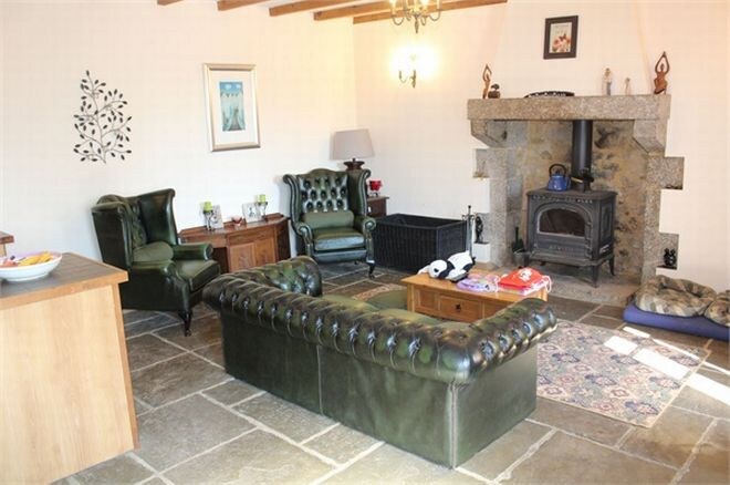 3 bed Rustic Countryside House- Dogs welcome