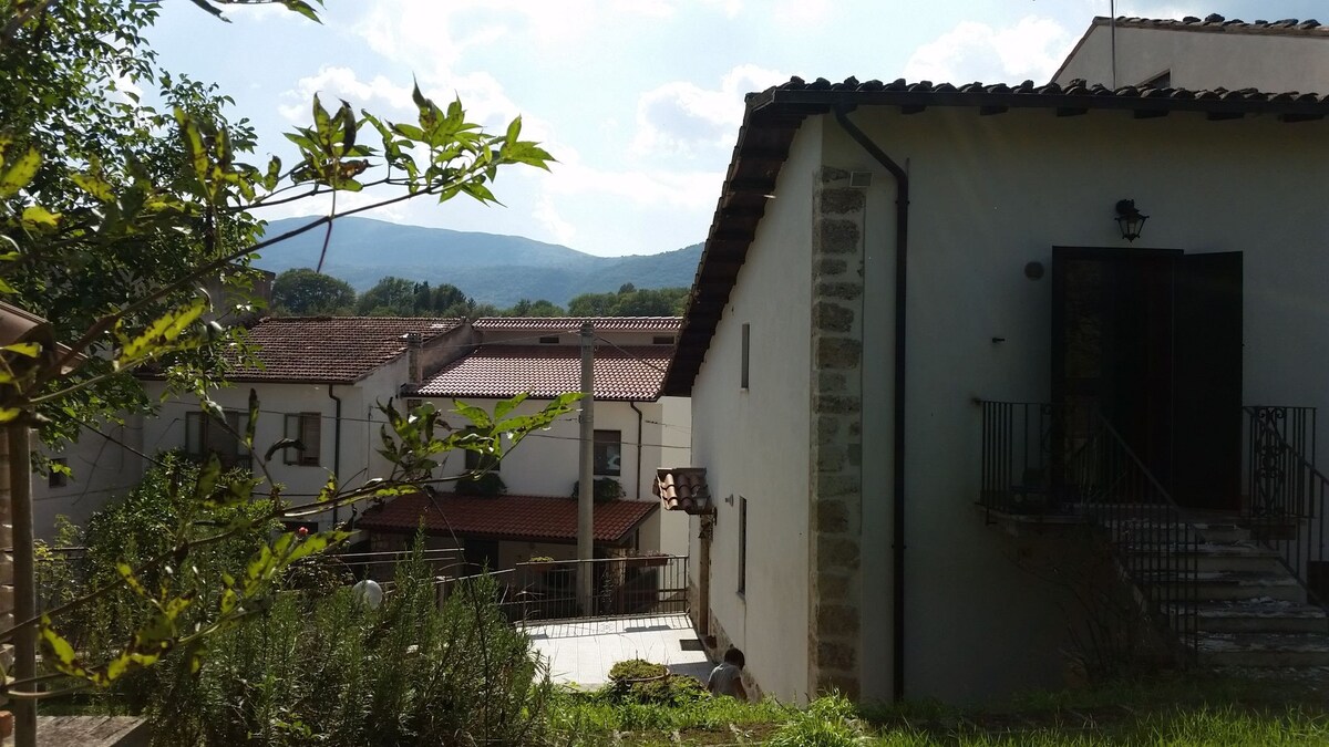 Favolosa Villa in Abruzzo vista monte Sirente