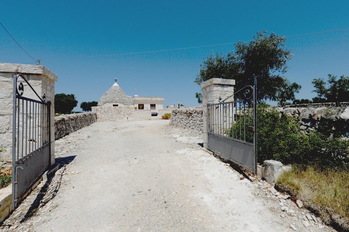 农舍LAIRE Alberobello "Paddett i Serri"