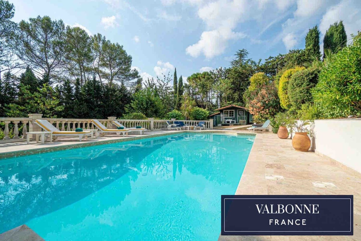 Luxury Villa with swimming pool, Valbonne village!