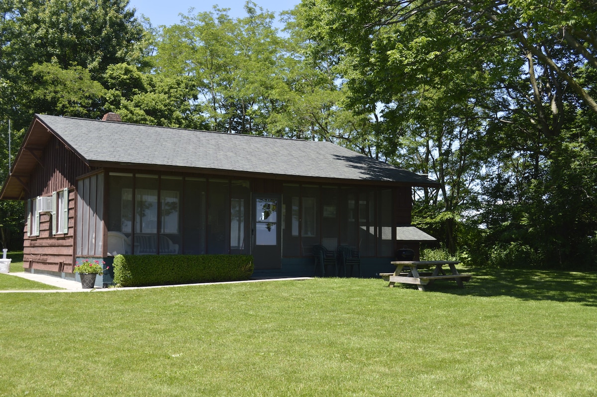 Island View Cottages - Lakefront cottage