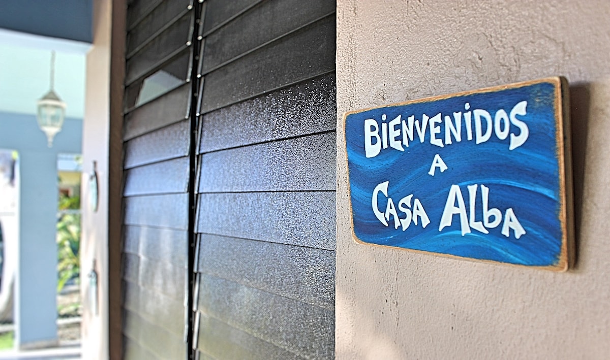 Casa Alba: private Ecolodge near Boquerón Beach
