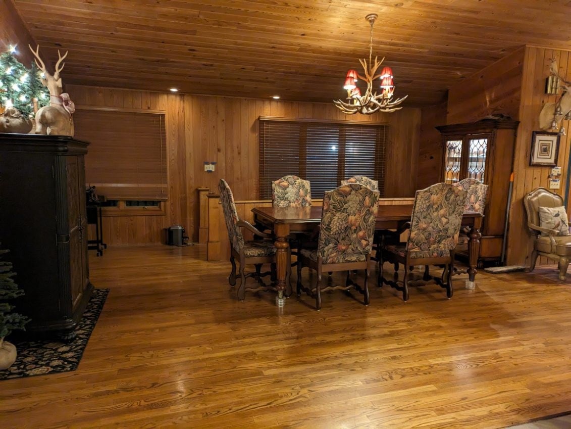 Lodge on Hartwell-Rare-Private 16 acres
Sleeps 16+