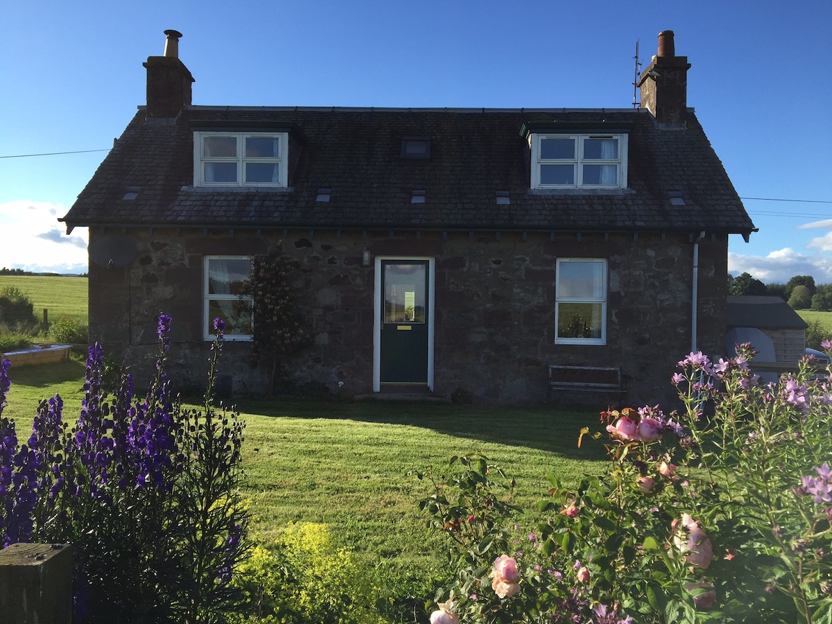 Blackhill Cottage, Near Bankfoot, Perthshire