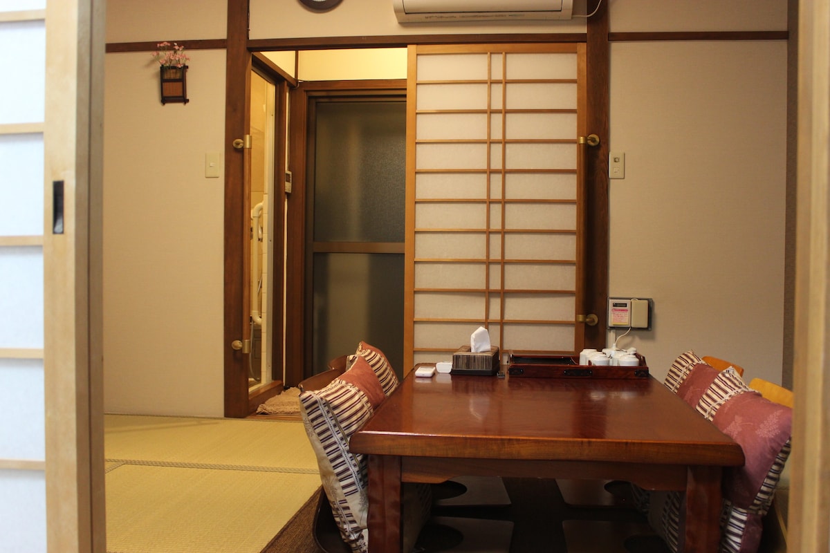 伏见稻荷大社徒步。京都站电车4分钟。 Fushimi Inari-taisha 新装修！前后日式庭院