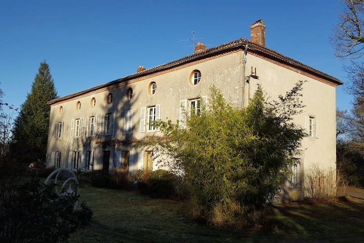 Oradour-sur-Glane的民宿