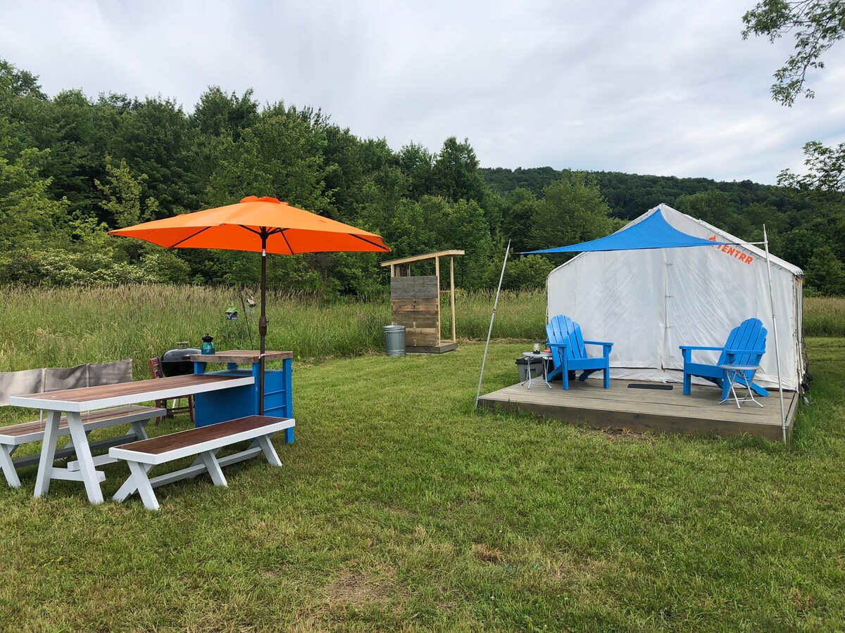 Little Sit Farm Cosmic Glamping