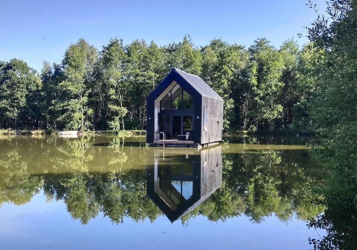 维多利亚，水上不寻常的小木屋， Crach Morbihan