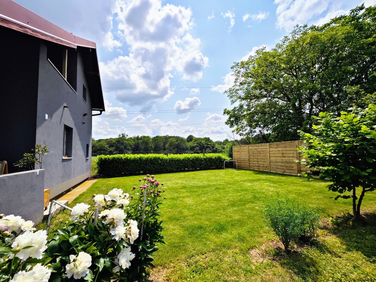 Charming Cottage Novo Čiče