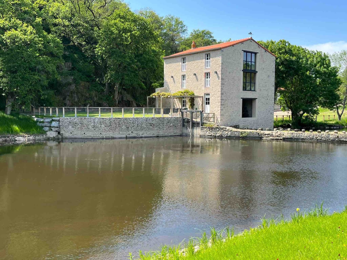 Moulin de Grenon en bord de Sèvre nantaise