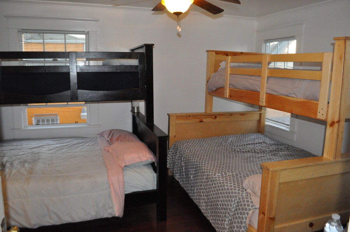 房间1 ~双层床·房间1 ~双层床·私人房间，带2张标准双人床/双层床@房屋，洛杉矶市中心