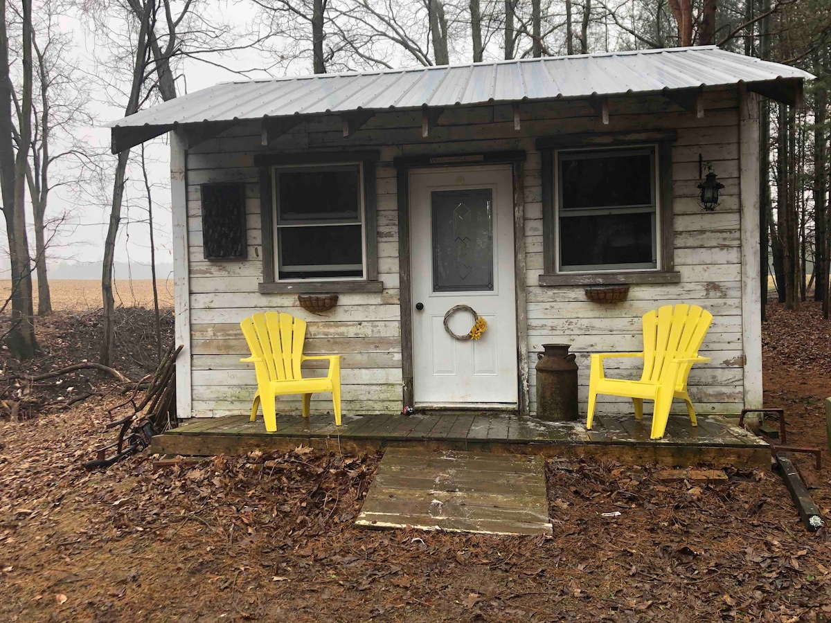 Fiddler 's Hollow Cabin at Stone Gate Farm