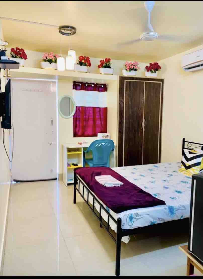 Entire 1 BHK flat with Kitchen + Free Wi Fi