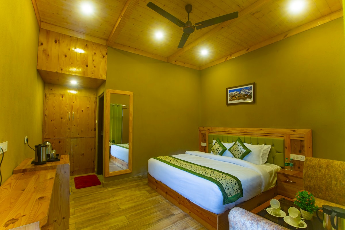 Backwoods Retreat Shimla | Plush Rustic Cottages