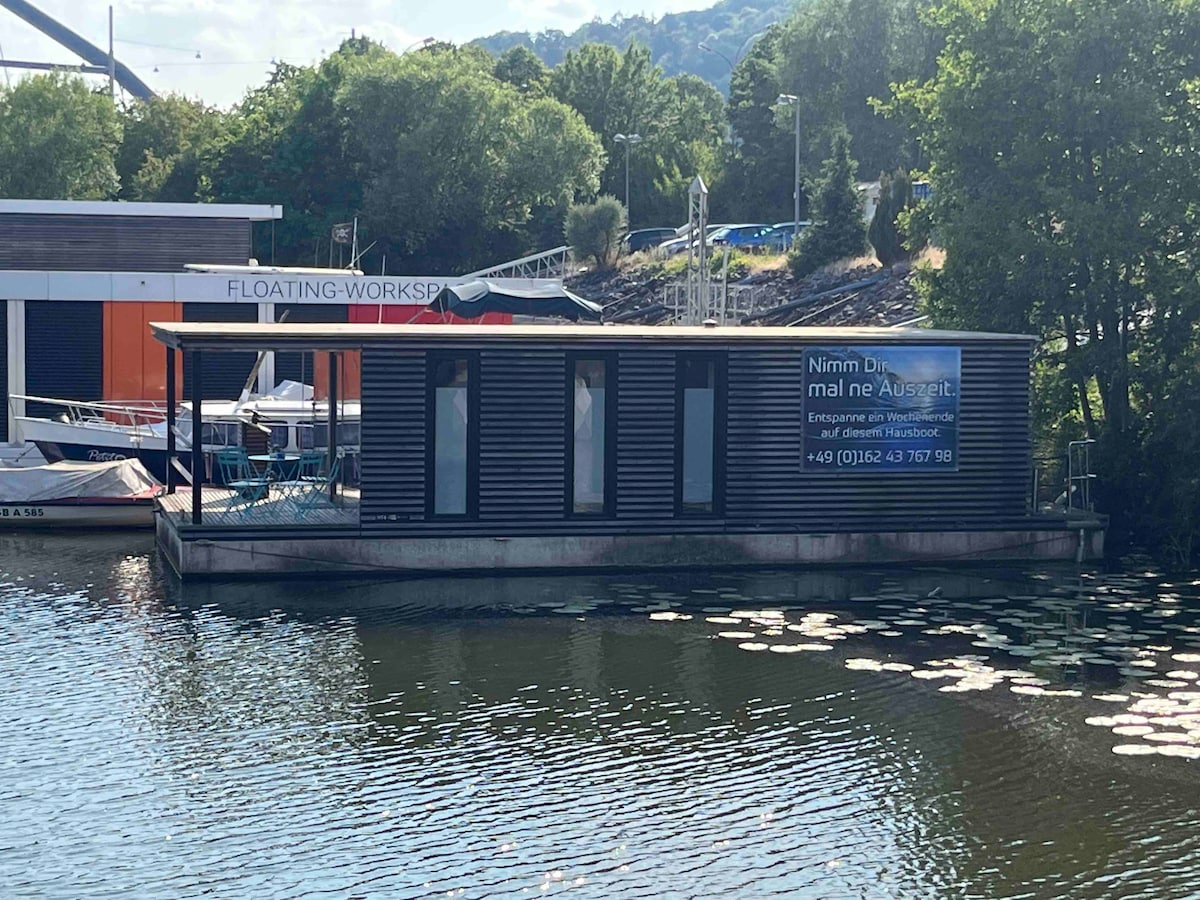 Houseboat an der Saar