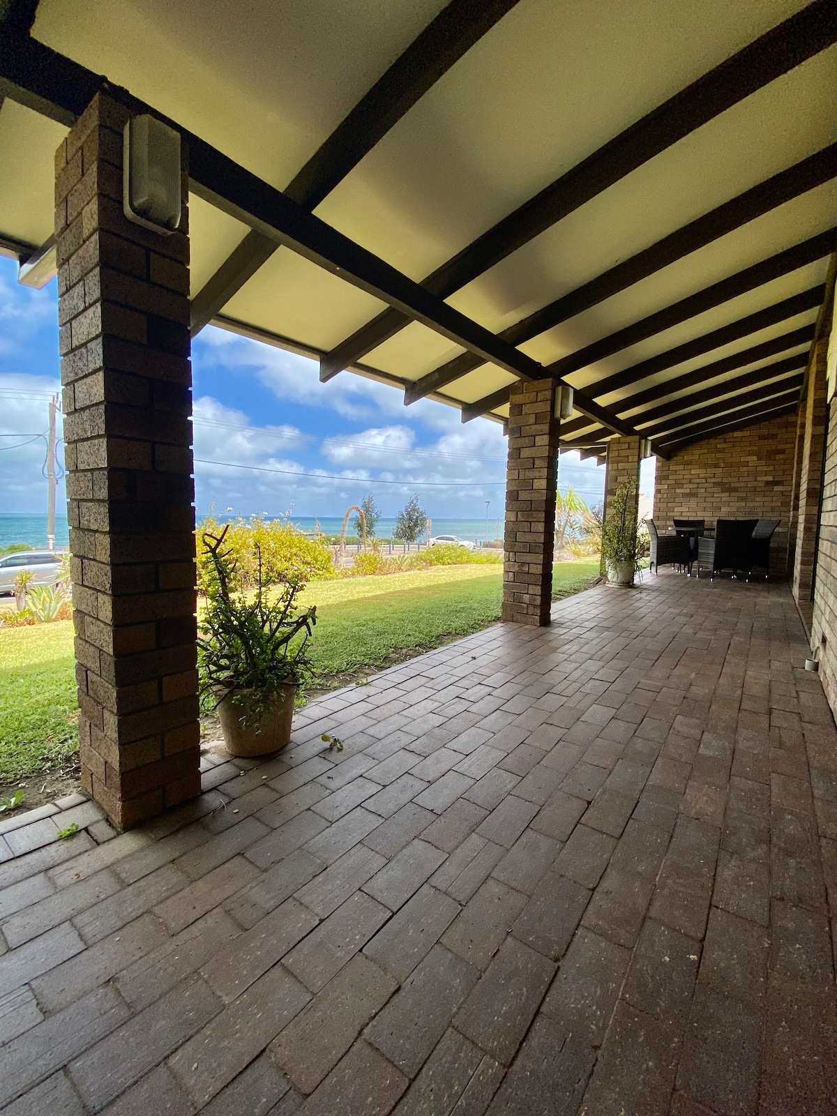 Absolute Beachfront Villa!