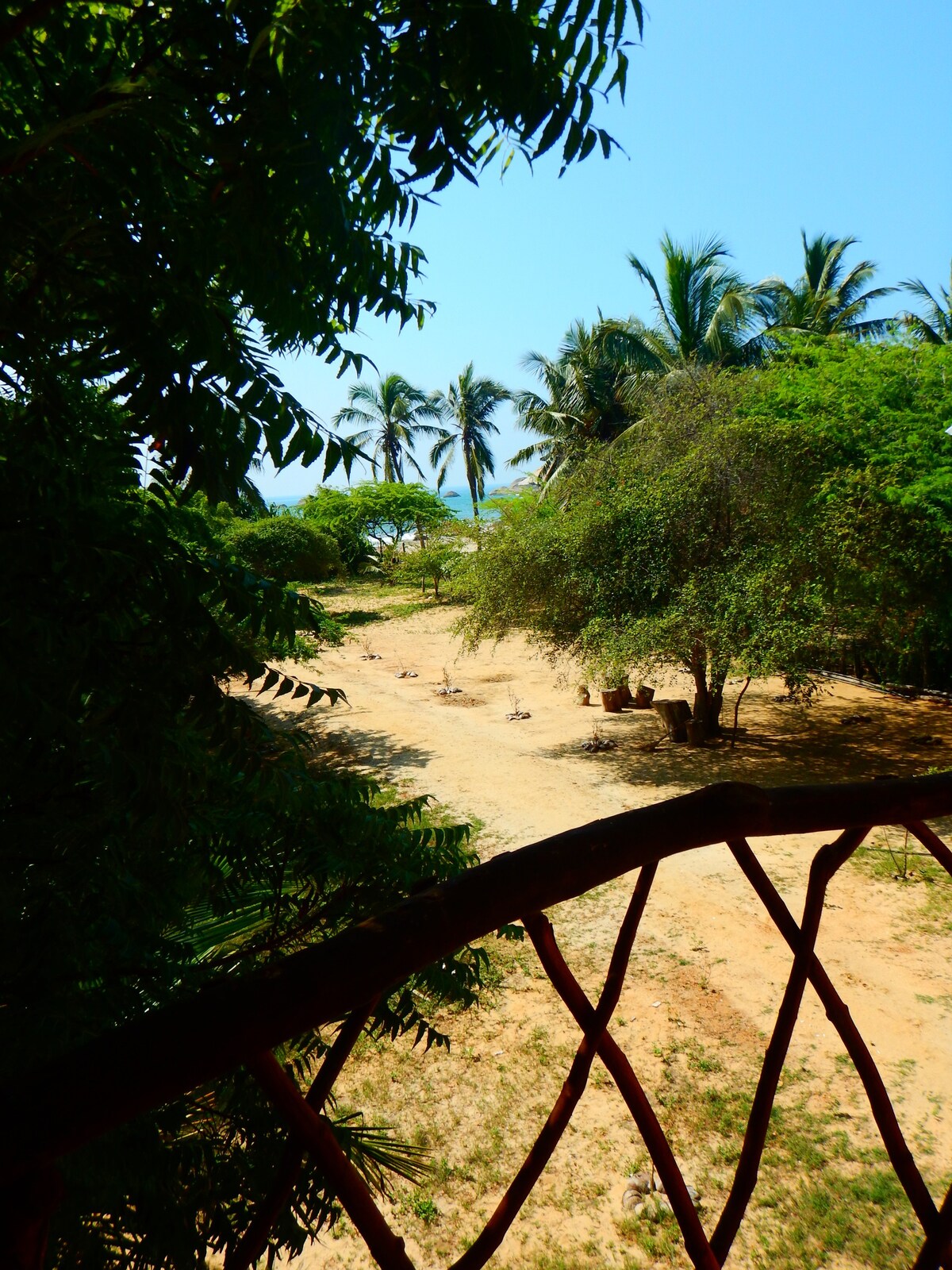 萨拉达海滩度假村（ Sarada Beach Resort ） -豪华小屋和雅拉野生动物园（ Yala Safari ）