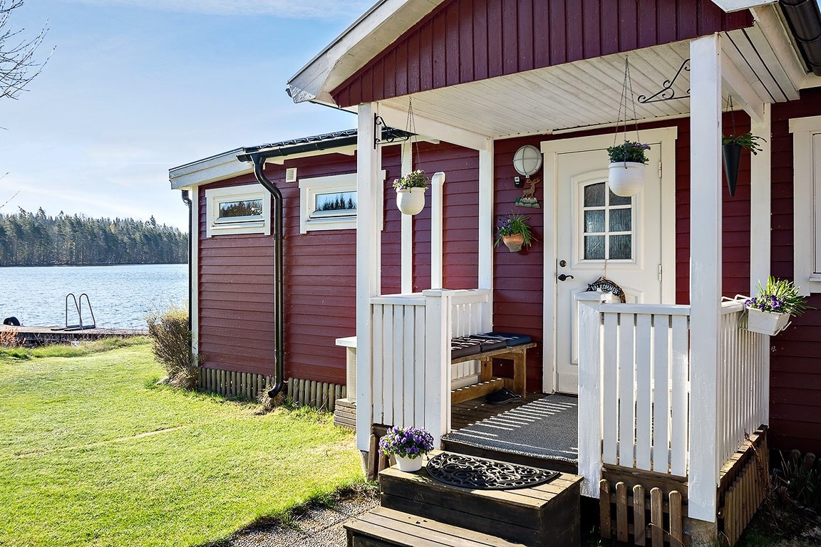 美丽的湖畔别墅，就在Småland Eksjö外面！