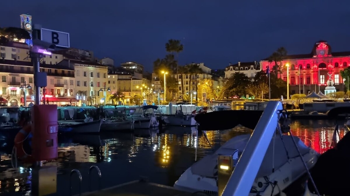 Cœur de Cannes Atypique loger sur la Mer Roof Top