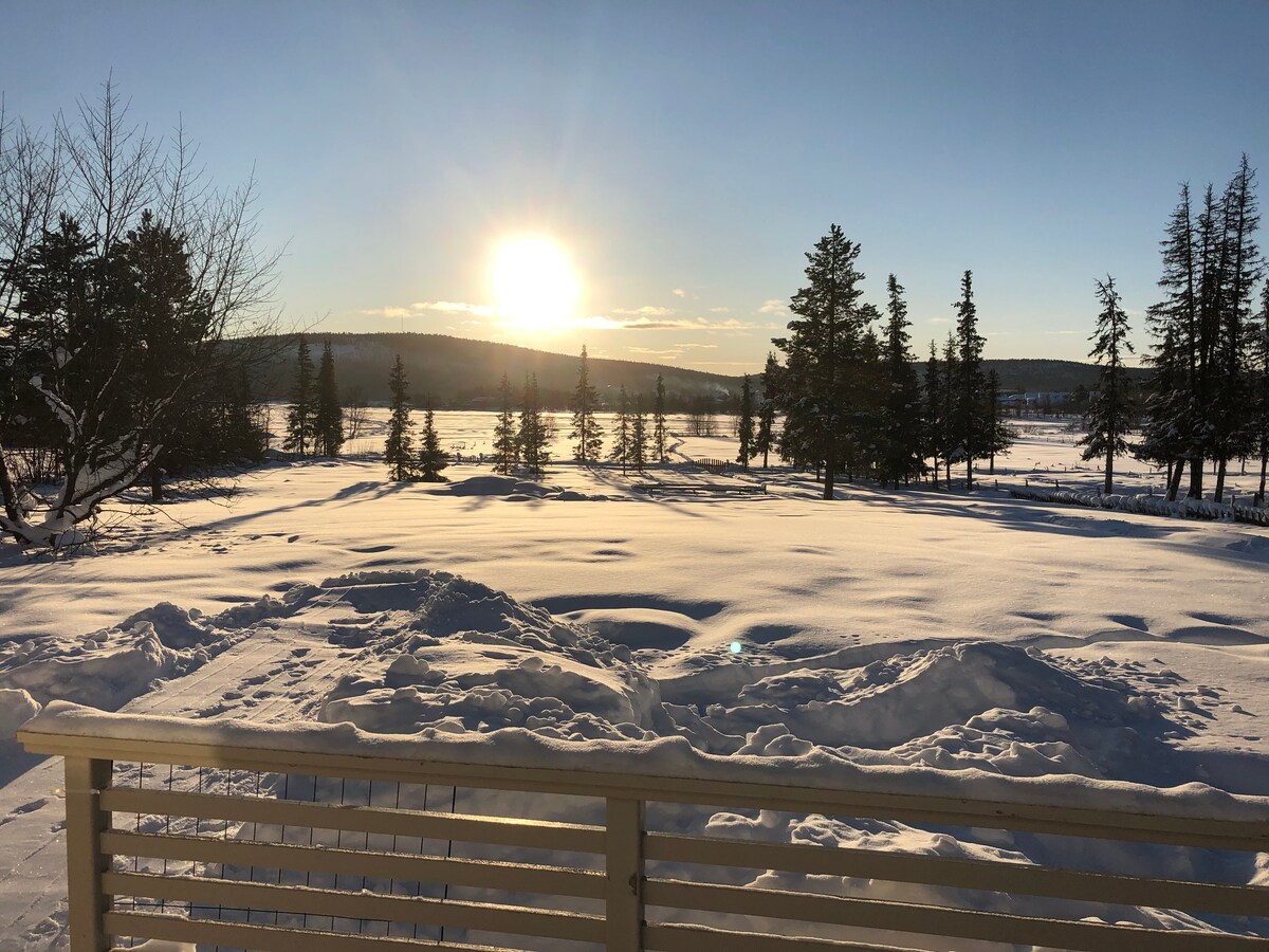 靠近 Icehotel 的舒适河畔别墅