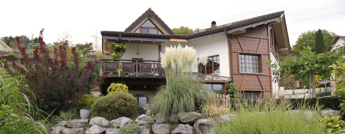 可欣赏水疗和山景的天堂住宿加早餐