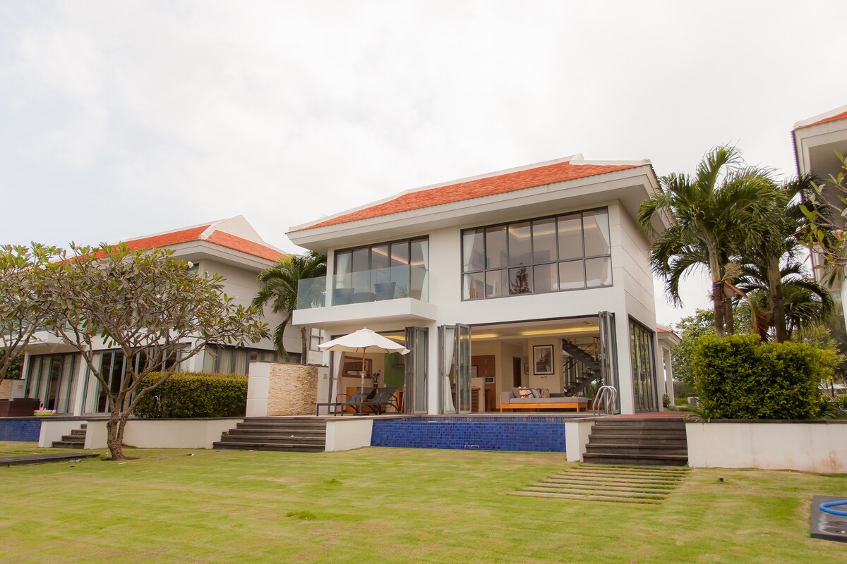 2 BR villa in 5* Resort-The Ocean Villas in Danang