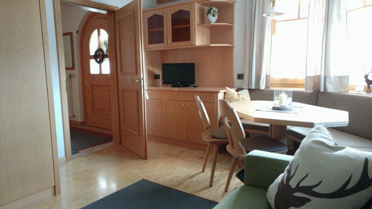 Nice apartment in front of Mount S. Croce