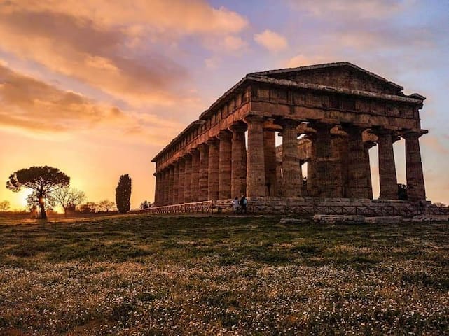 Licinella-Torre di Paestum的民宿