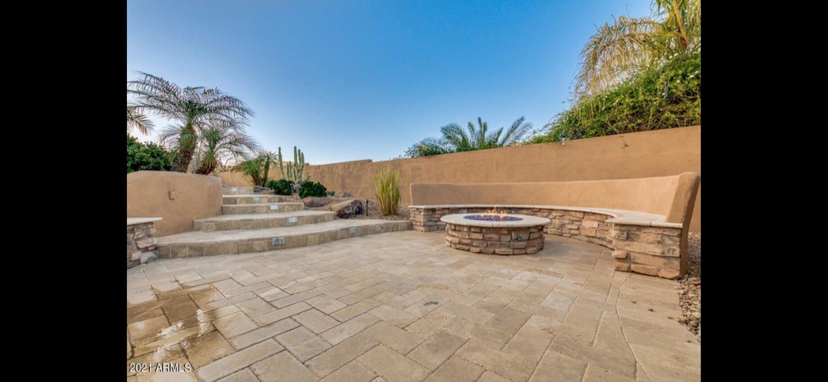 Superstition Views, 4 BR with Exquisite Backyard