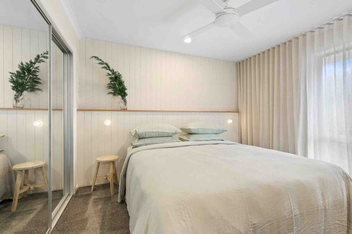 ༄ Terra Mare ༄ Your Central Hideaway with King Bed