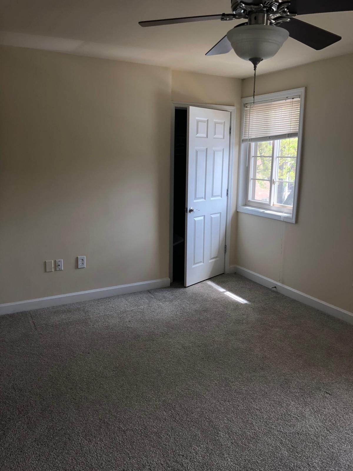 Spacious 1br 1 BA in a beautiful town house