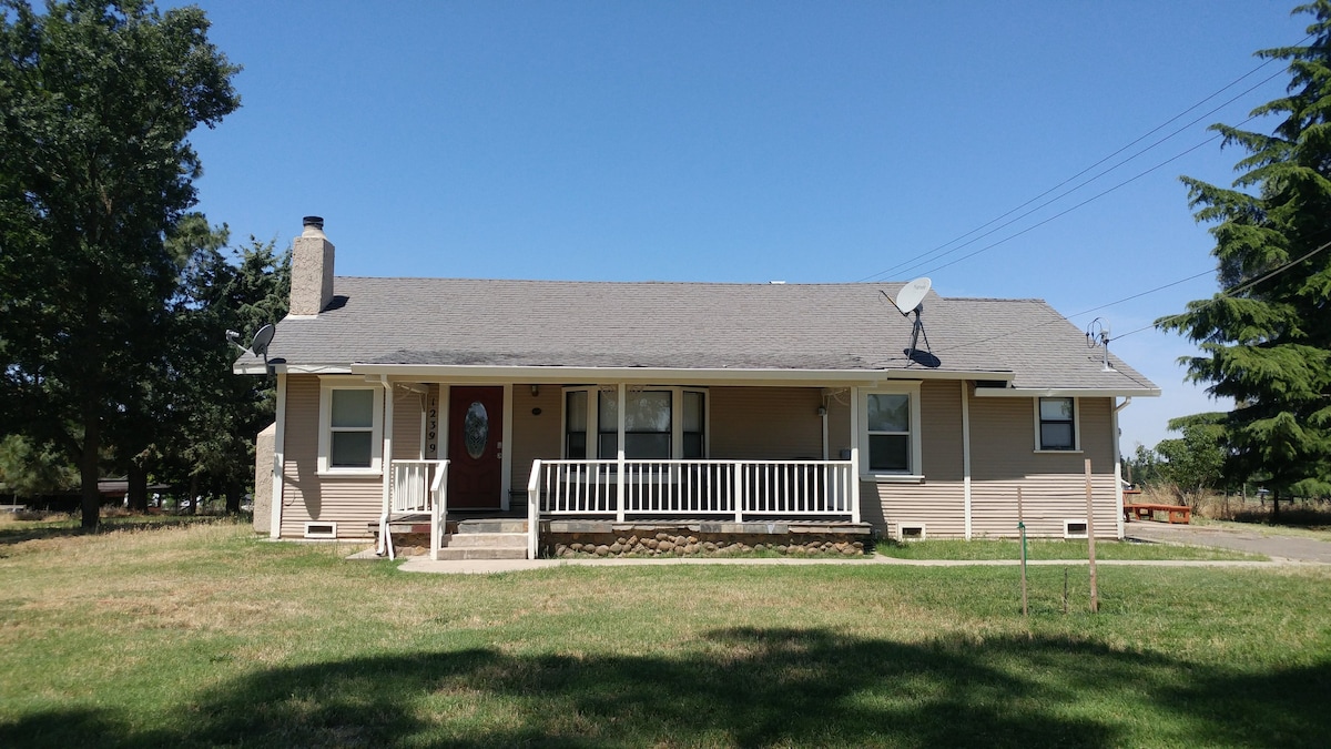 Farm Country - Cottage Getaway