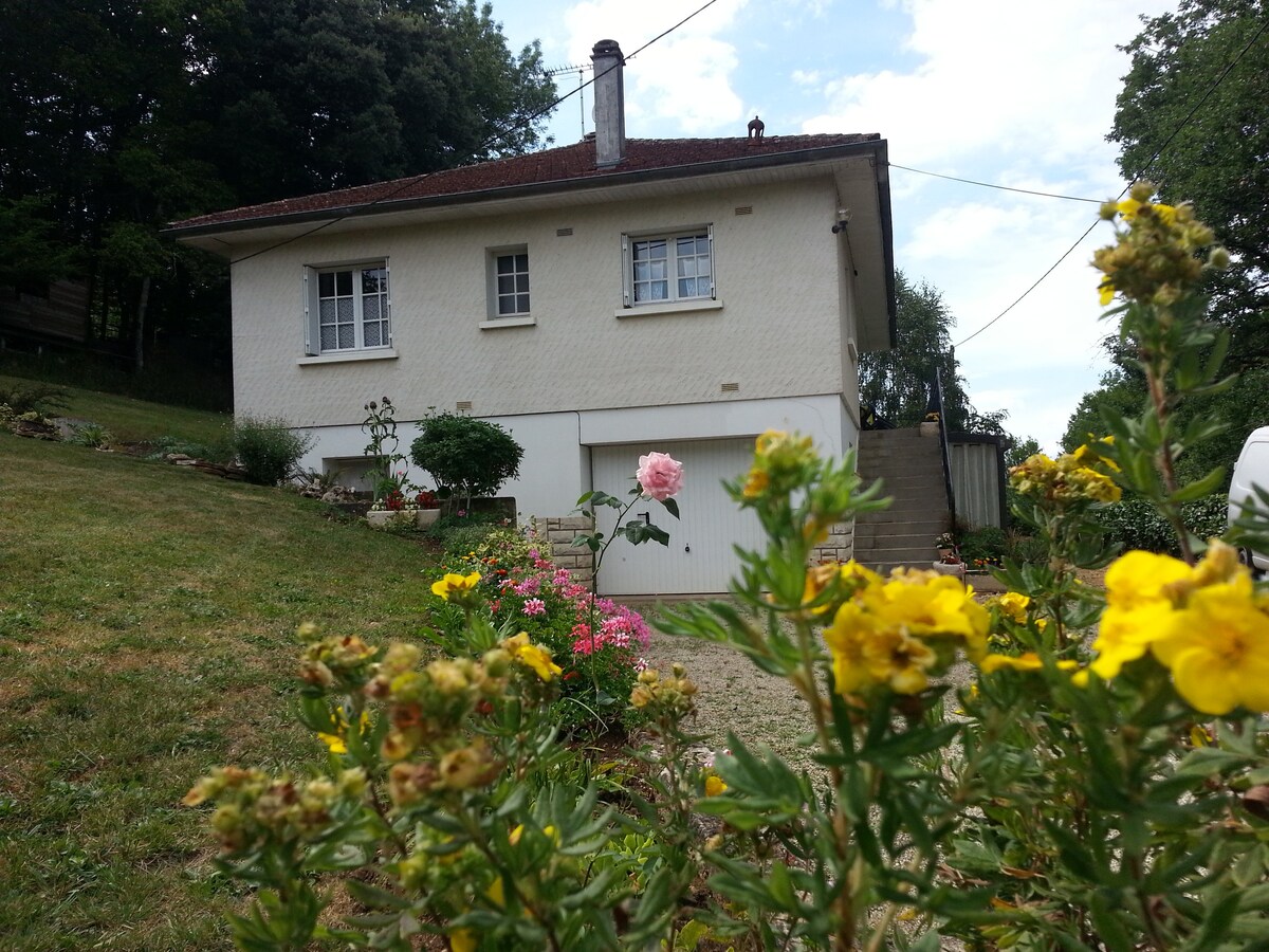 寄宿家庭自炊式乡村小屋： Couze、Dordogne。
