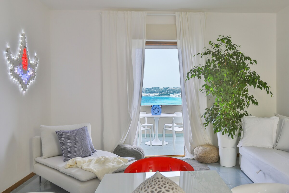 Apulia套房屋顶露台和直通海滩