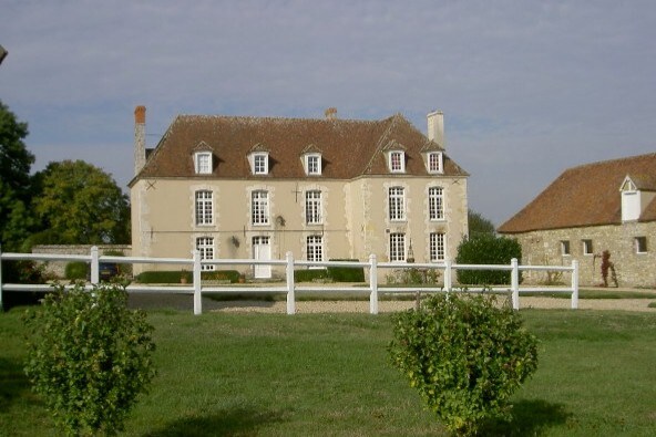 Courthoisnon Mansion