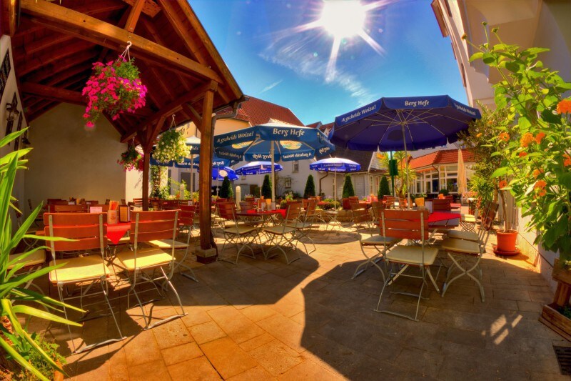 Hotel-Restaurant-Biergarten Gasthof zum Ochsen ， （ Ehingen/Donau ） ，双人客房， 25平方米，最多2人