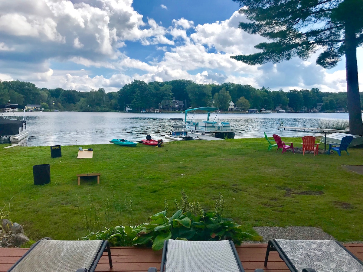 Crazy Loon Lakefront Cottage - Lake George