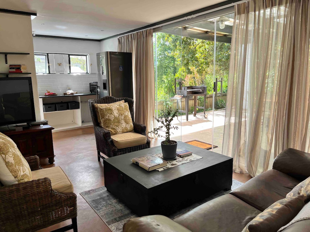 Tranquil Winelands apartment