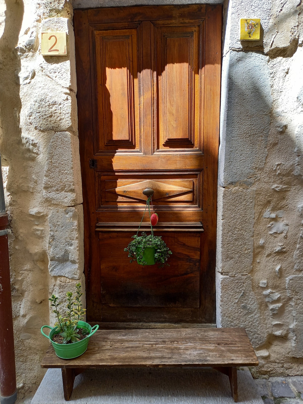 Petite maison village médiéval Châtillon Diois